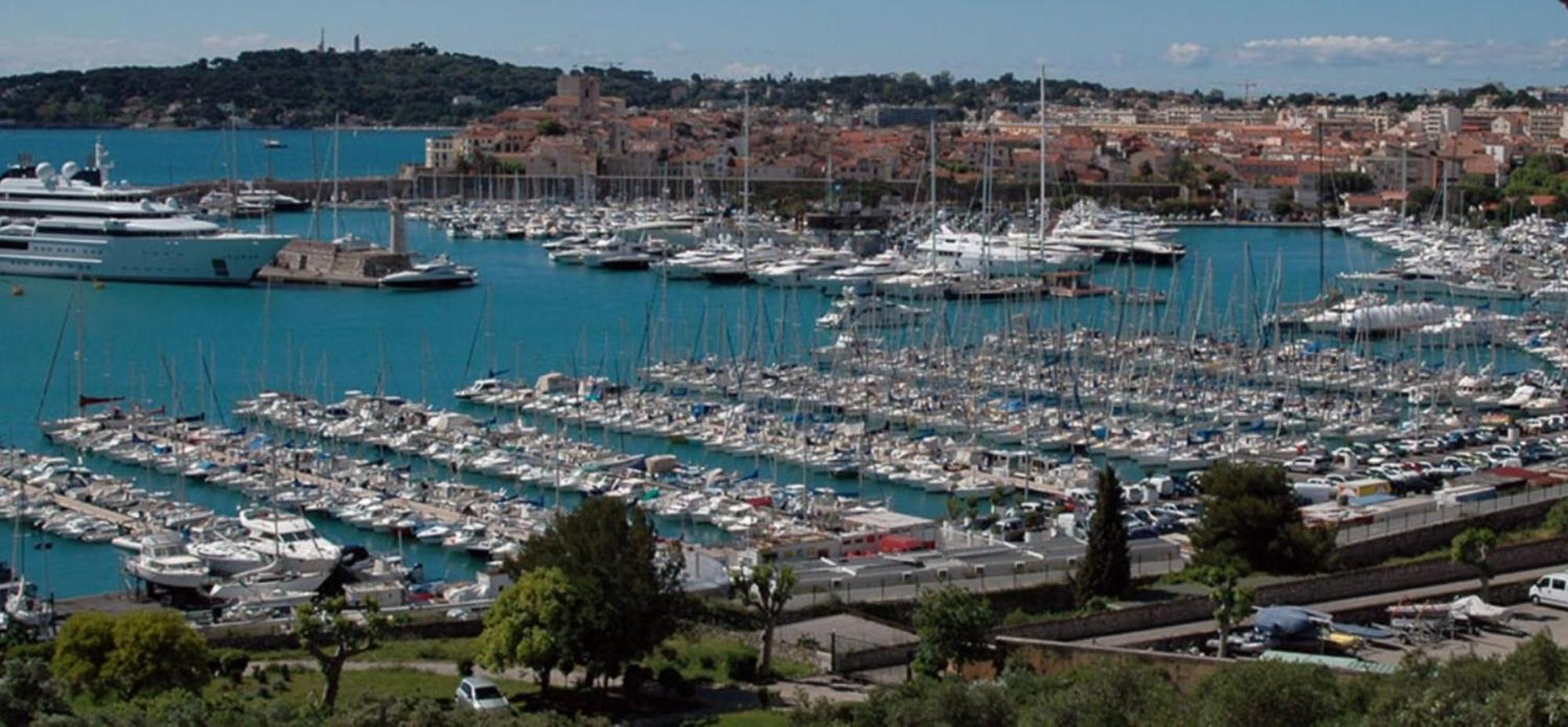 Crew Lighthouse Vandrerhjem Antibes Eksteriør bilde